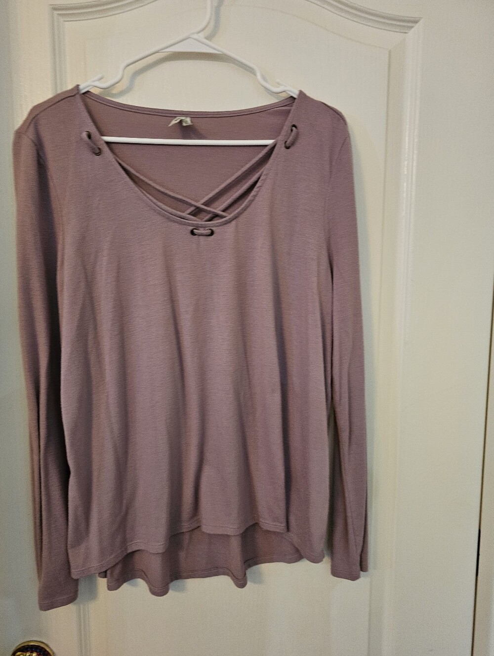 Mudd Women's Long Sleeve Crisscross Top - Dusty Mauve